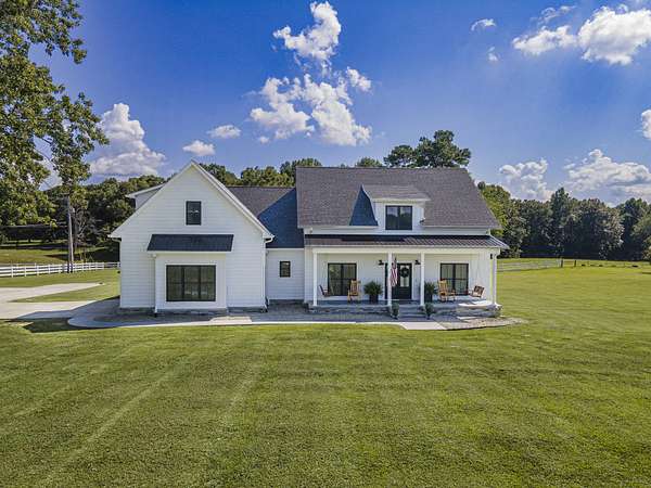 2 Acres of Land with Home for Sale in Monteagle, Tennessee