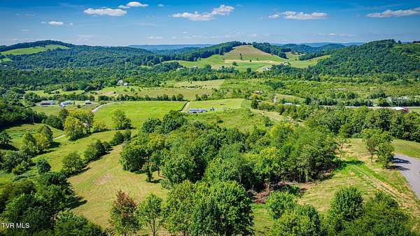 11.2 Acres of Land for Sale in Thorn Hill, Tennessee