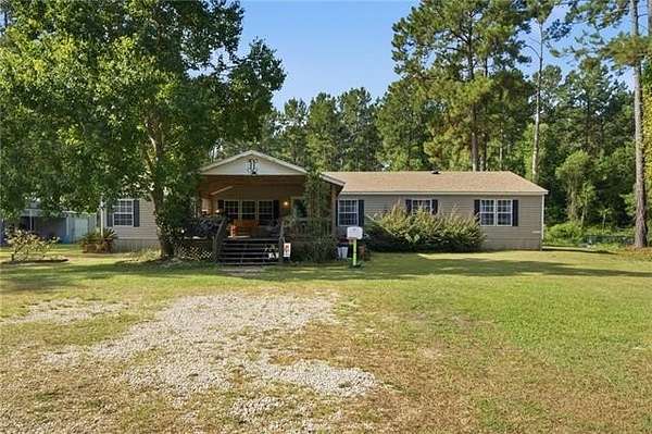 20 Acres of Land with Home for Sale in Bogalusa, Louisiana