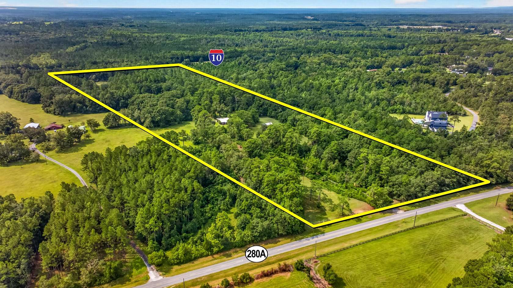 33 Acres of Land with Home for Sale in DeFuniak Springs, Florida