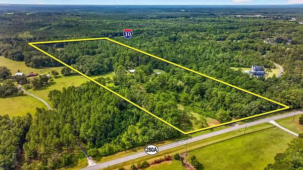 33 Acres of Land with Home for Sale in DeFuniak Springs, Florida