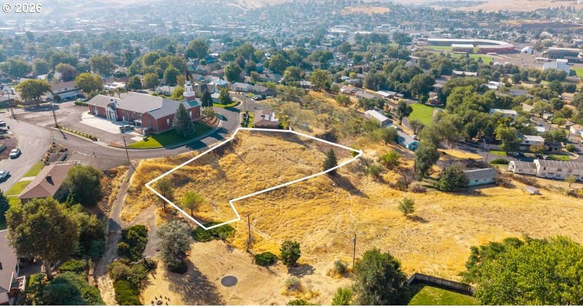 0.78 Acres of Residential Land for Sale in Pendleton, Oregon