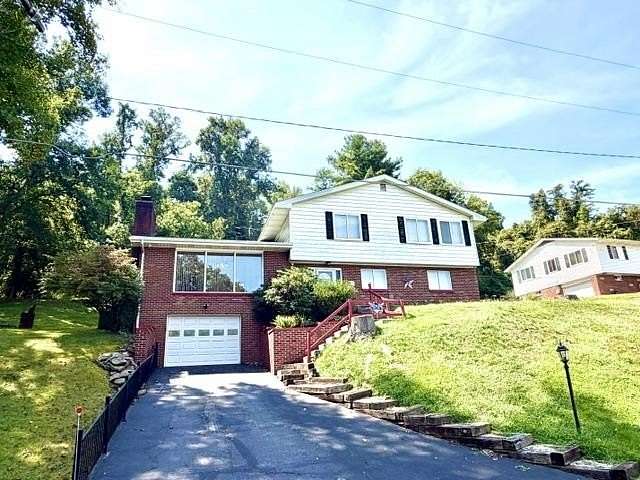 4.47 Acres of Land with Home for Sale in Huntington, West Virginia