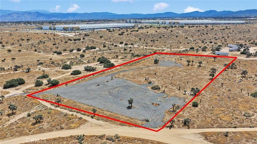 5 Acres of Residential Land for Sale in Oak Hills, California