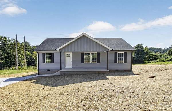 1.7 Acres of Land with Home for Sale in Bonnieville, Kentucky