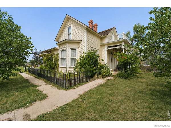 2.58 Acres of Land with Home for Sale in Lafayette, Colorado