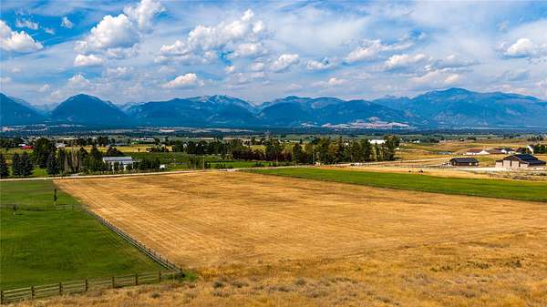 5 Acres of Residential Land for Sale in Corvallis, Montana