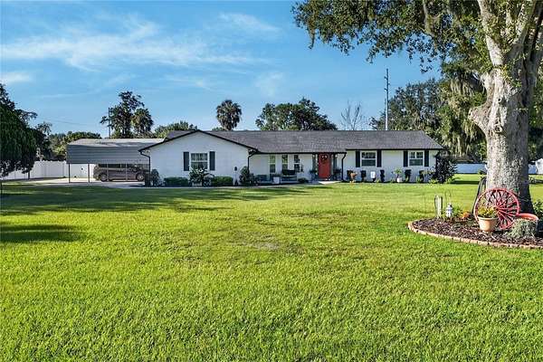 2.5 Acres of Land with Home for Sale in Mulberry, Florida