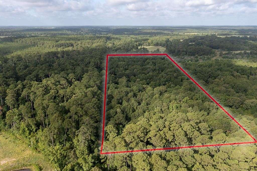 8.25 Acres of Land for Sale in Groveton, Texas