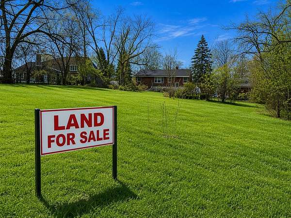 1.28 Acres of Residential Land for Sale in Roselle, Illinois