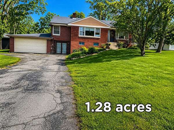 1.28 Acres of Residential Land for Sale in Roselle, Illinois