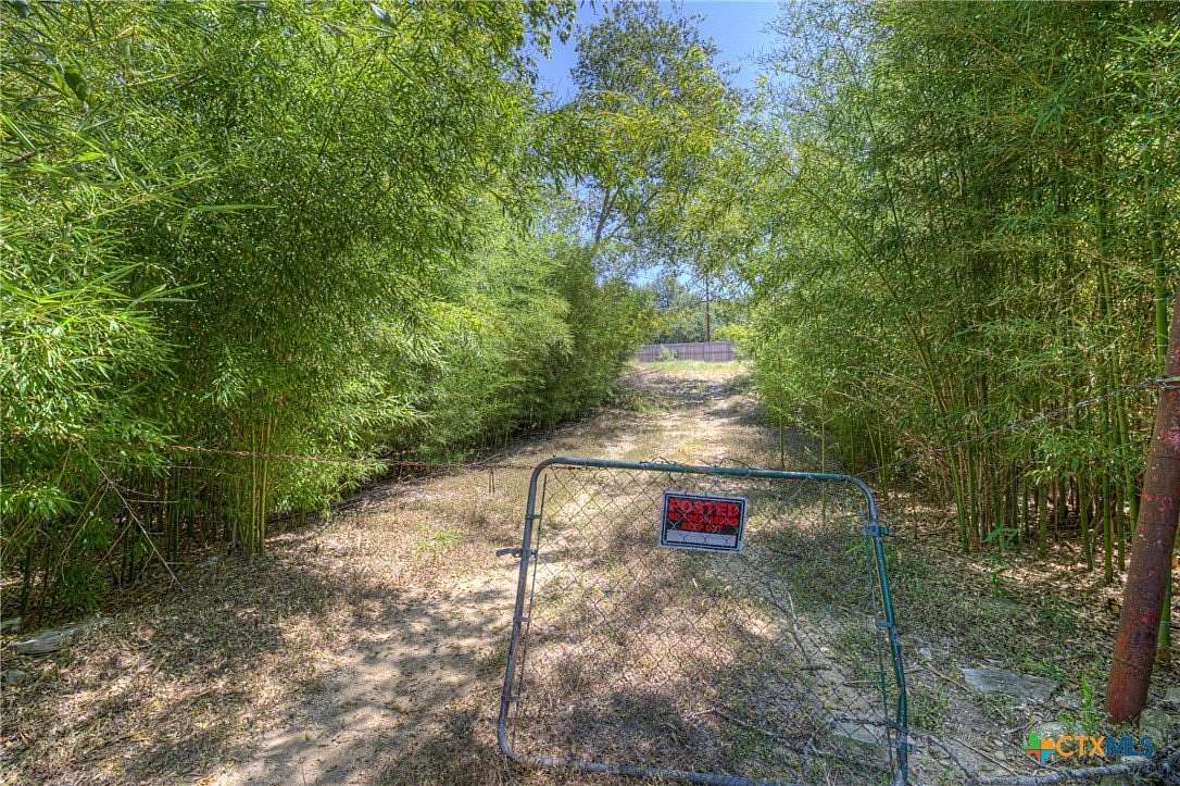 1.16 Acres of Residential Land for Sale in Canyon Lake, Texas