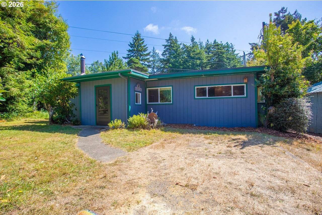 1.9 Acres of Land with Home for Sale in Bandon, Oregon