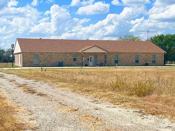 7 Acres of Land with Home for Sale in Quinlan, Texas