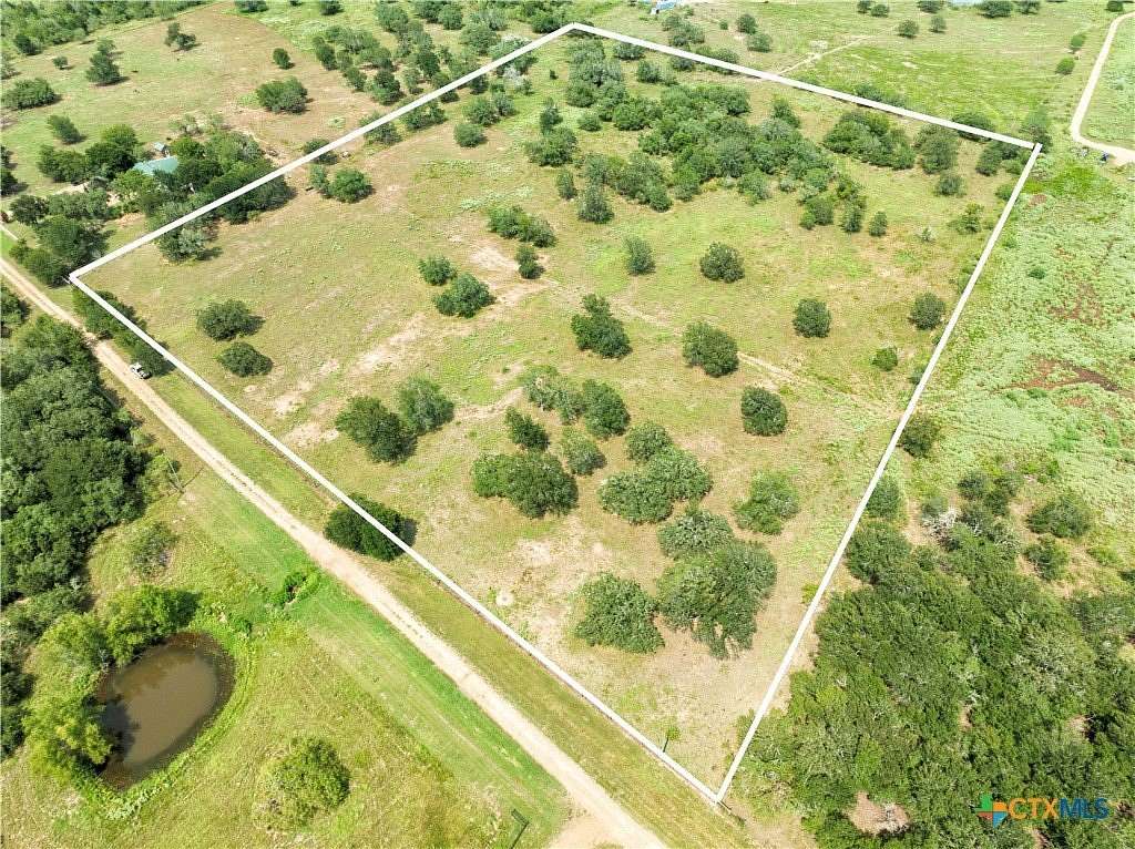 13.4 Acres of Land for Sale in Flatonia, Texas