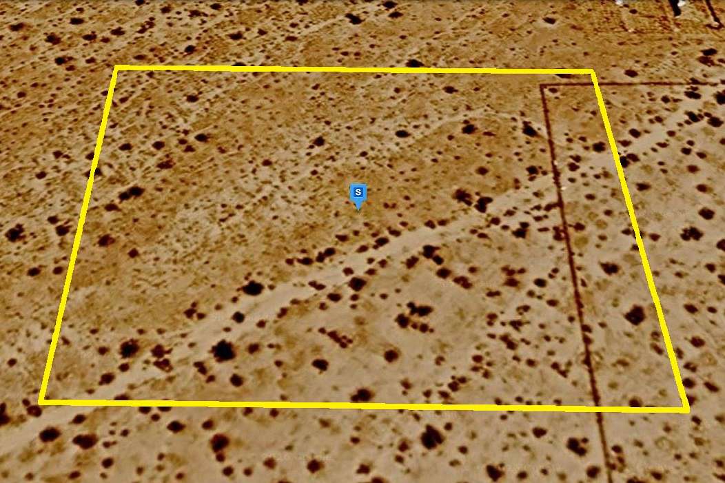 2.2 Acres of Residential Land for Sale in Landers, California