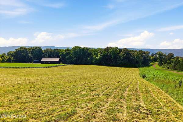 5.55 Acres of Land for Sale in Etowah, Tennessee
