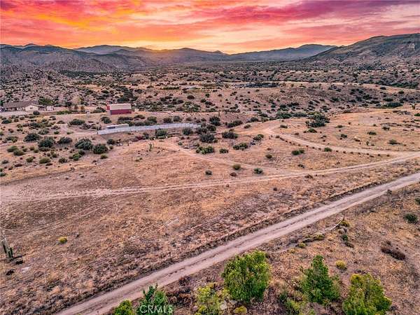 1.2 Acres of Residential Land for Sale in Pioneertown, California