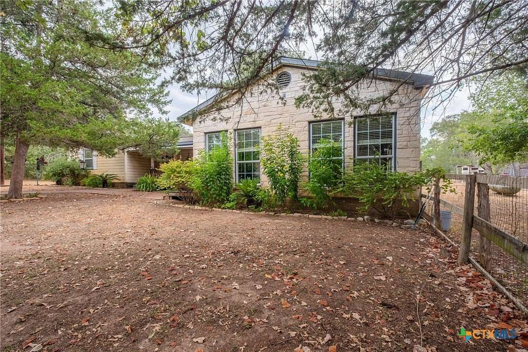 5 Acres of Land with Home for Sale in Cedar Creek, Texas