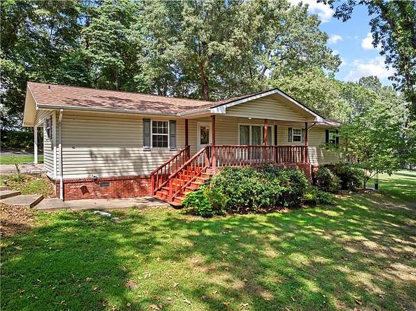 1.52 Acres of Land with Home for Sale in Harrison, Arkansas