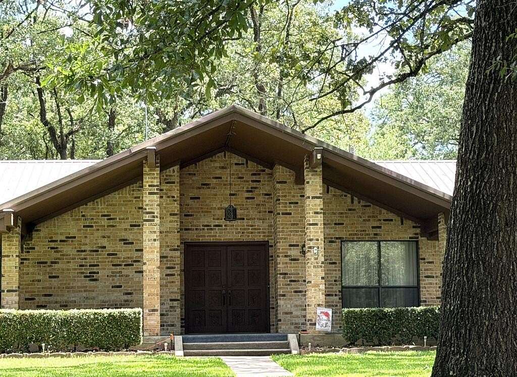 5.8 Acres of Land with Home for Sale in Center, Texas