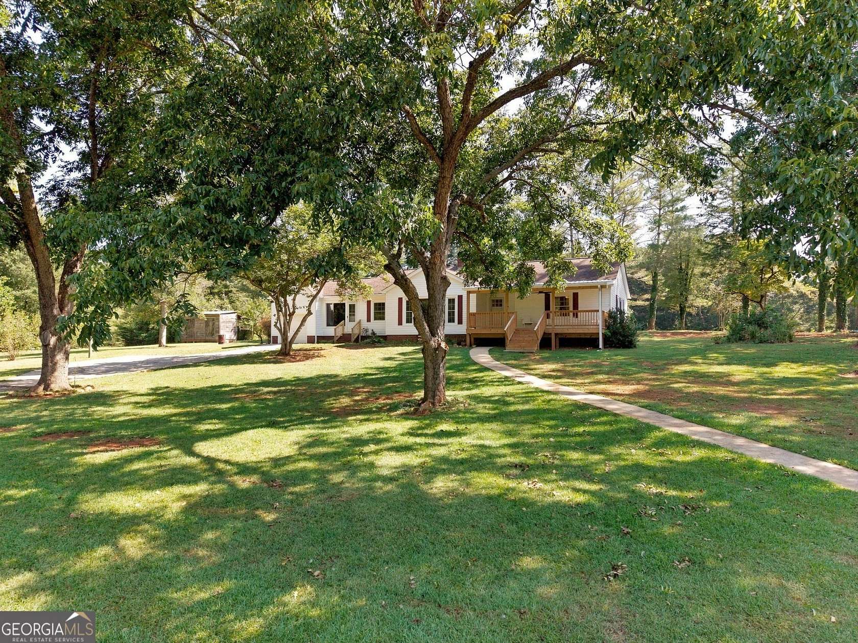 12 Acres of Recreational Land with Home for Sale in Cave Spring, Georgia