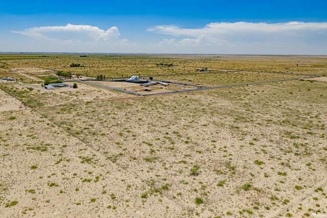 15.7 Acres of Land for Sale in Hagerman, New Mexico