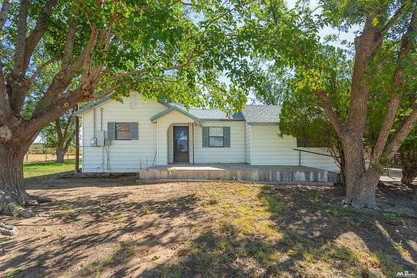 1.5 Acres of Land with Home for Sale in Carlsbad, New Mexico