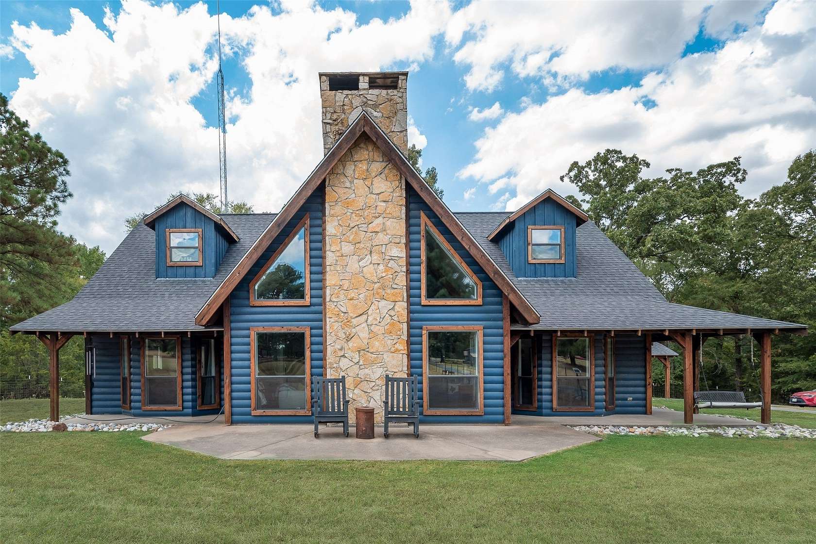 7.28 Acres of Land with Home for Sale in Canton, Texas