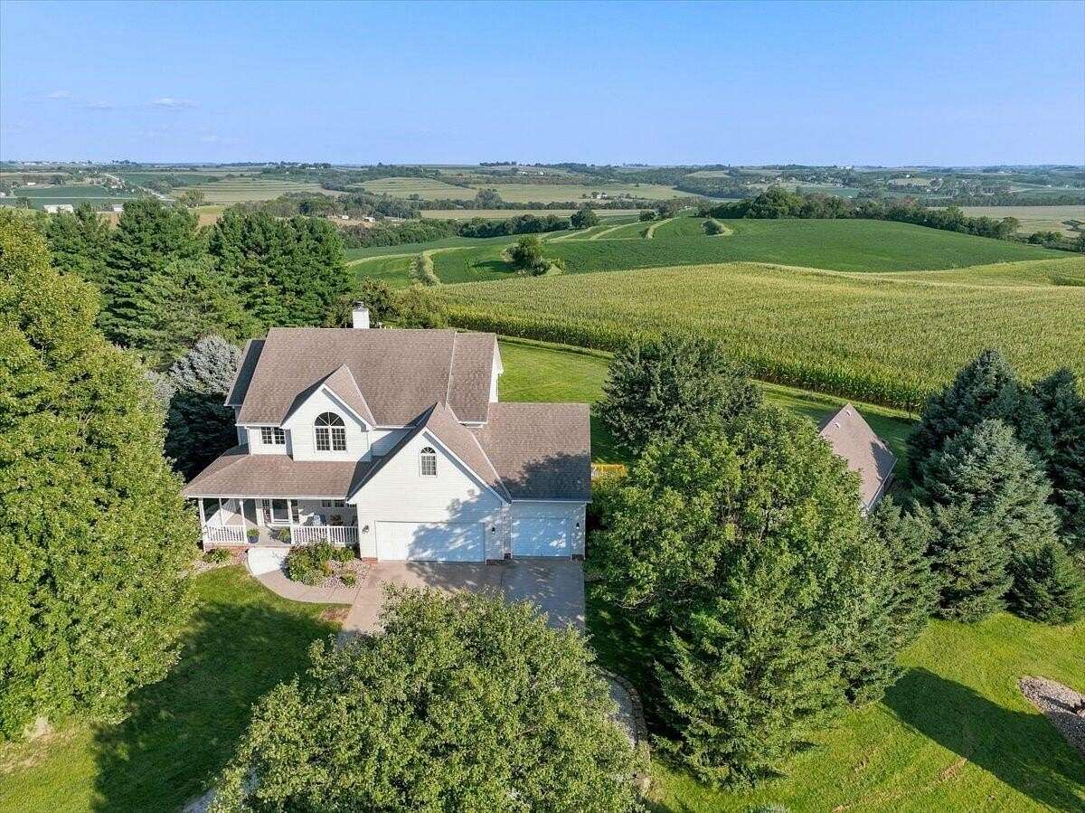 1.82 Acres of Land with Home for Sale in Glenwood, Iowa