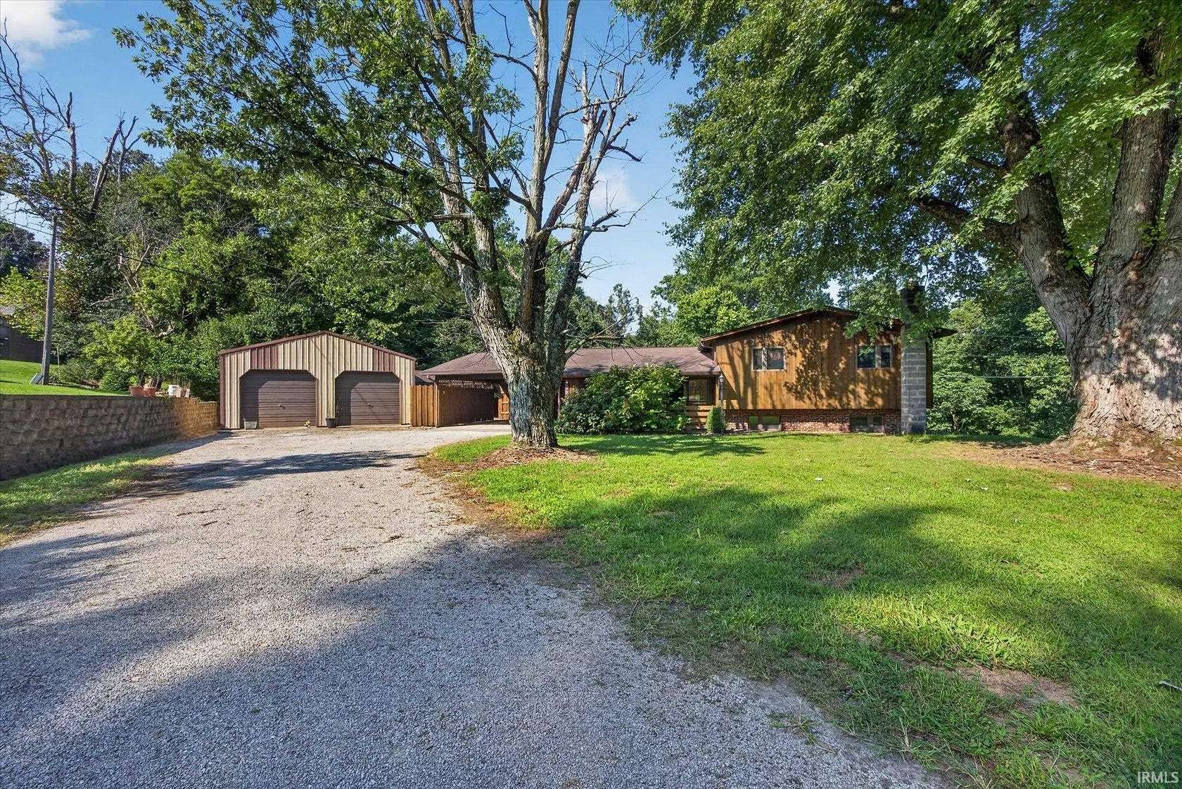 1.56 Acres of Land with Home for Sale in Bloomfield, Indiana
