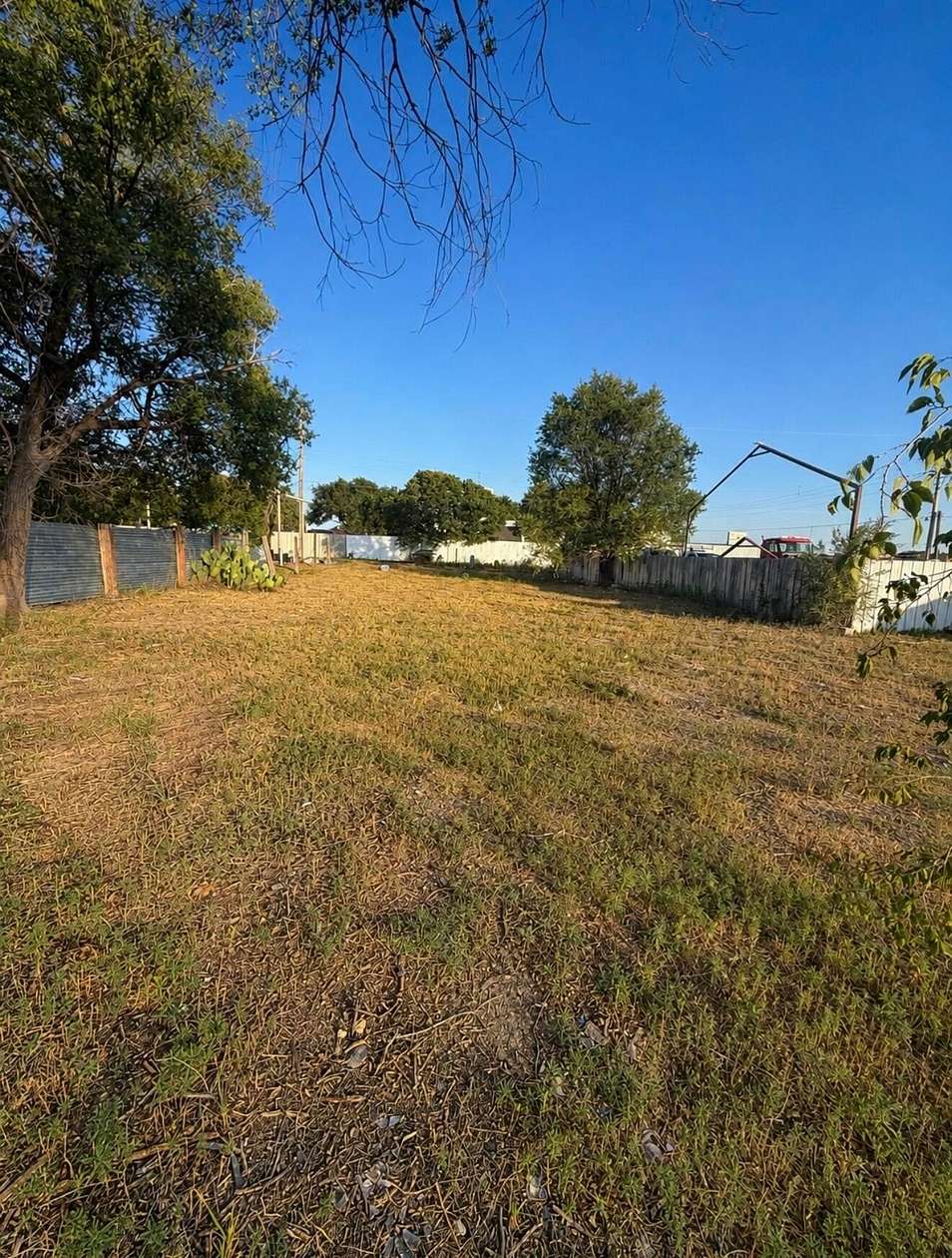 0.06 Acres of Land for Sale in Muleshoe, Texas