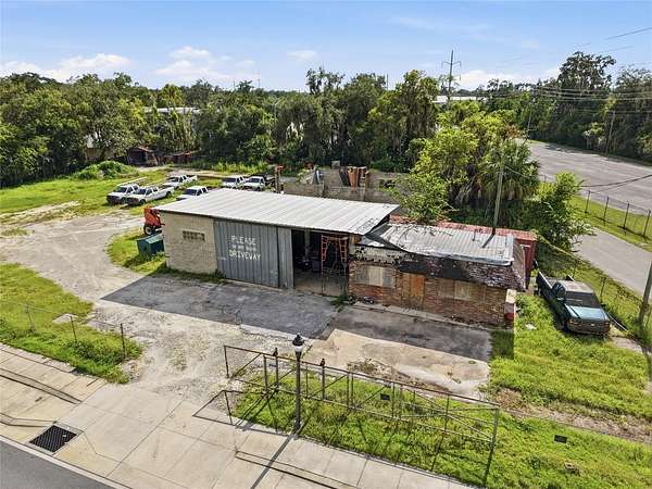 0.92 Acres of Improved Commercial Land for Sale in Gainesville, Florida