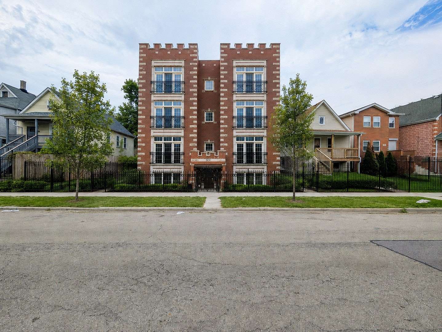 0.07 Acres of Residential Land for Sale in Chicago, Illinois