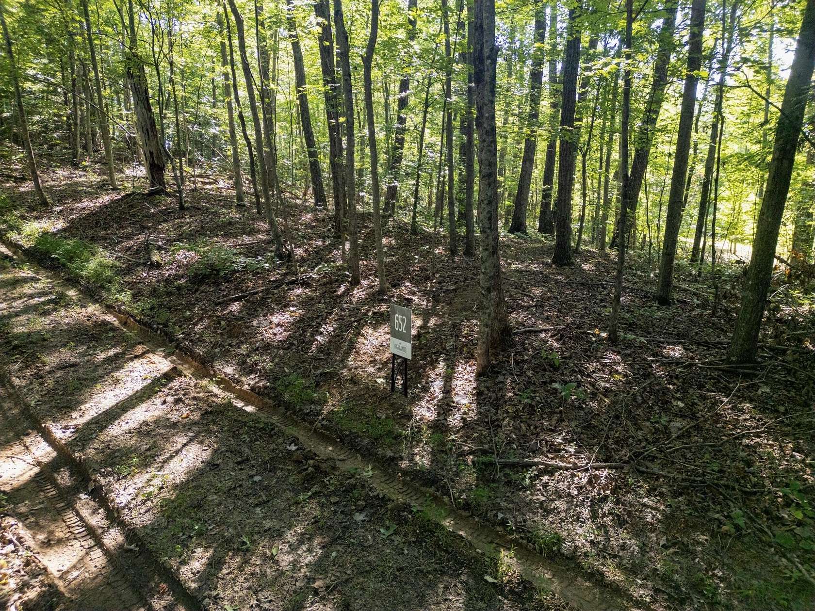 0.99 Acres of Land for Sale in Zoe, Kentucky