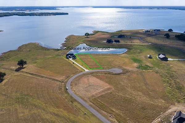 1 Acre of Residential Land for Sale in Honey Grove, Texas