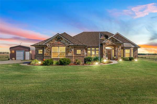 1.5 Acres of Land with Home for Sale in Caddo Mills, Texas