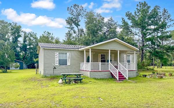 2 Acres of Land with Home for Sale in Jennings, Florida