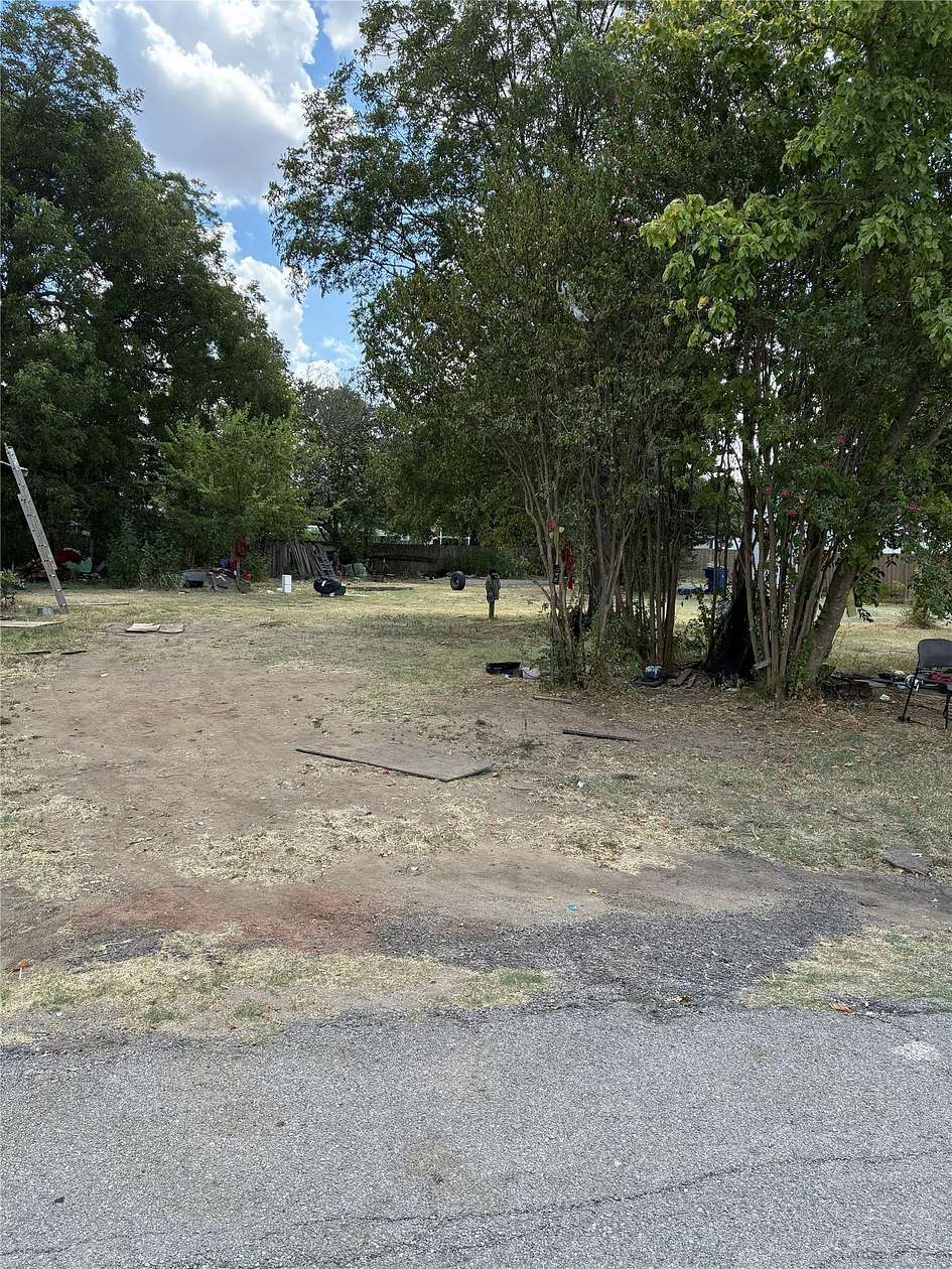 0.3 Acres of Residential Land for Sale in Pottsboro, Texas