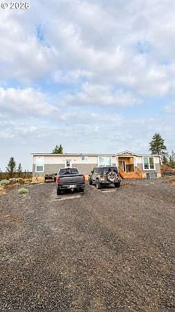 40 Acres of Land with Home for Sale in Sisters, Oregon