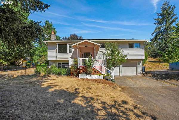 2.26 Acres of Land with Home for Sale in Molalla, Oregon