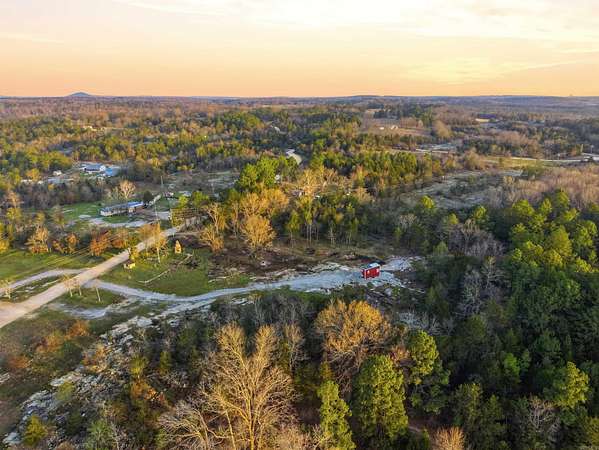 1 Acre of Residential Land for Sale in Calico Rock, Arkansas