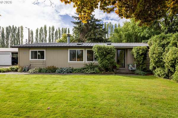 5 Acres of Land with Home for Sale in Odell, Oregon