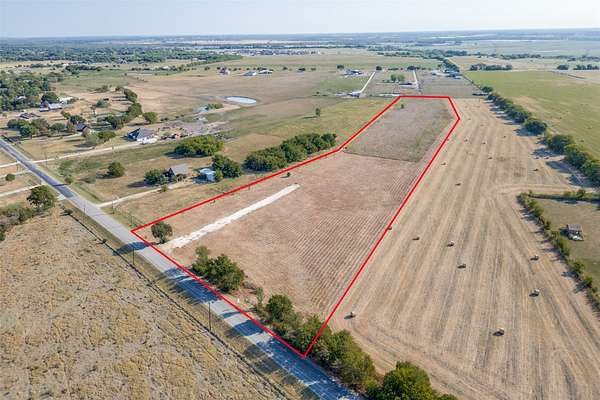 10.2 Acres of Land for Sale in Seagoville, Texas