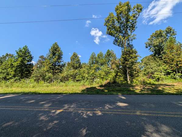 5 Acres of Land for Sale in Hampshire, Tennessee