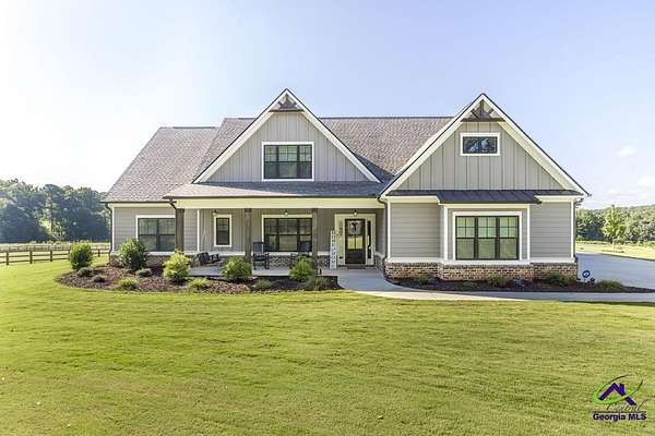 2.23 Acres of Land with Home for Sale in Covington, Georgia