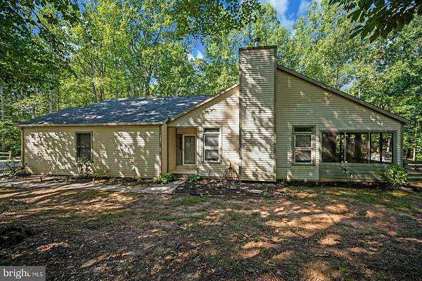 1.5 Acres of Land with Home for Sale in Sumerduck, Virginia