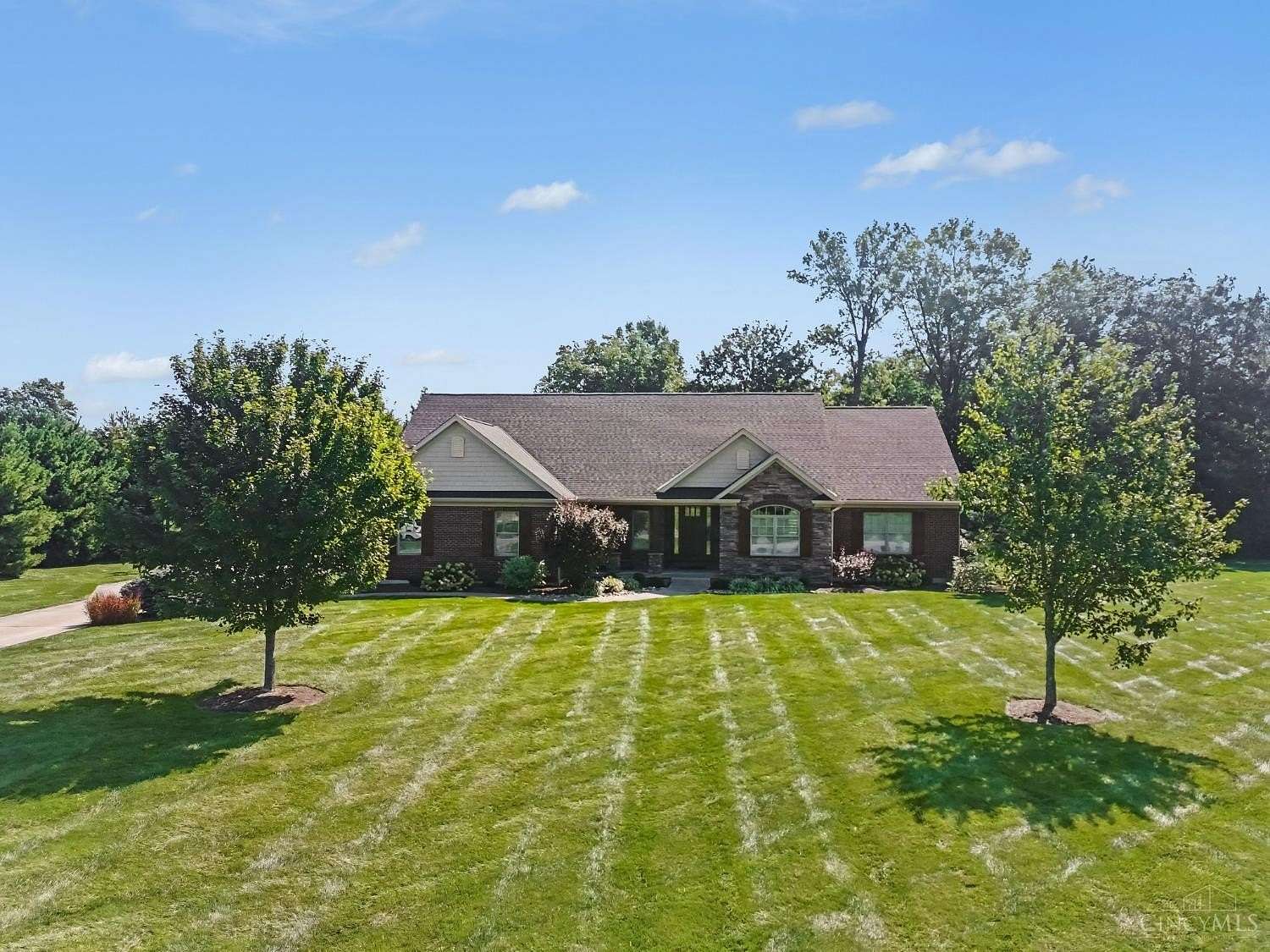 2.25 Acres of Land with Home for Sale in Hamilton Township, Ohio