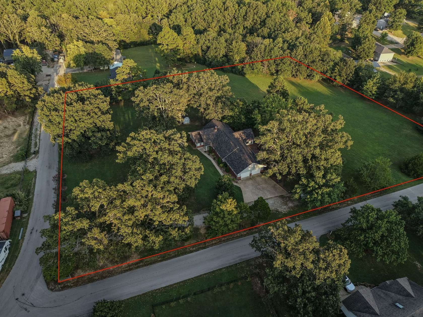 3.18 Acres of Land with Home for Sale in Poplar Bluff, Missouri