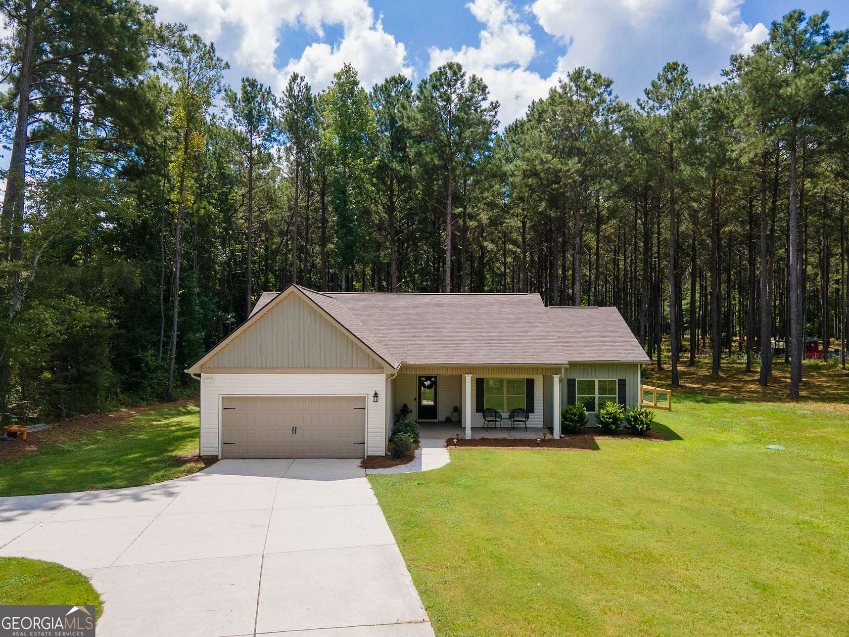 6.37 Acres of Land with Home for Sale in Grantville, Georgia